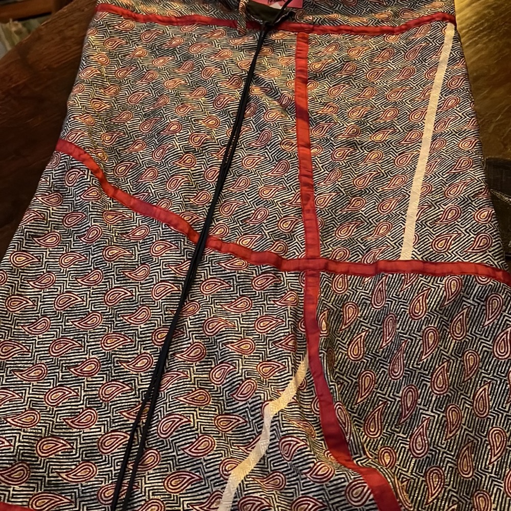 Kablan ethnic skirt 100 💯 silk. So sleek and sexy